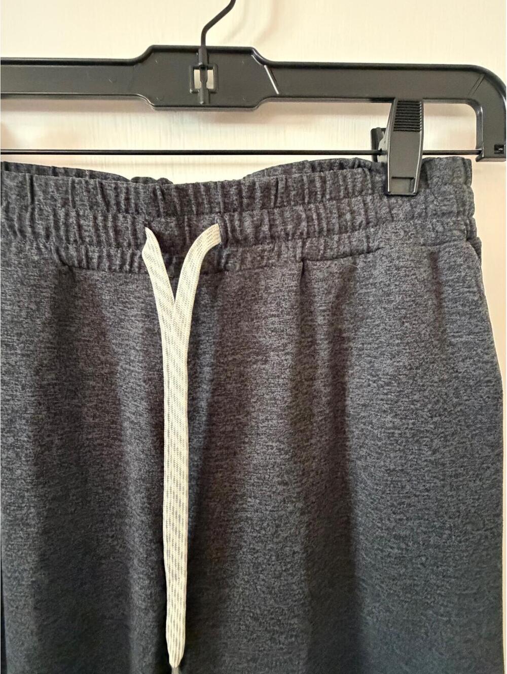 Vuori Dark Gray Joggers Size S - Picture 2 of 6